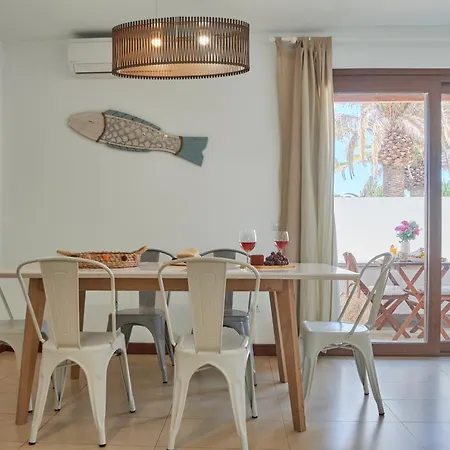Apartment Calero Surfin - Shared Pool, 10 Minutes Walking To Harbour *