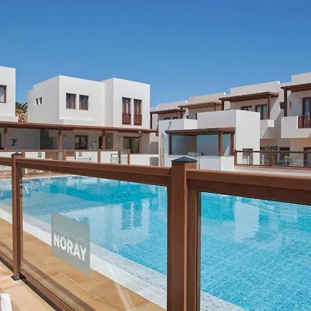 Calero Surfin - Shared Pool, 10 Minutes Walking To Harbour Apartment