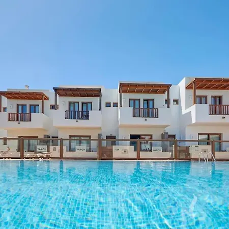 Calero Surfin - Shared Pool, 10 Minutes Walking To Harbour Apartment Puerto Calero