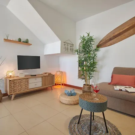 Calero Surfin - Shared Pool, 10 Minutes Walking To Harbour Apartment