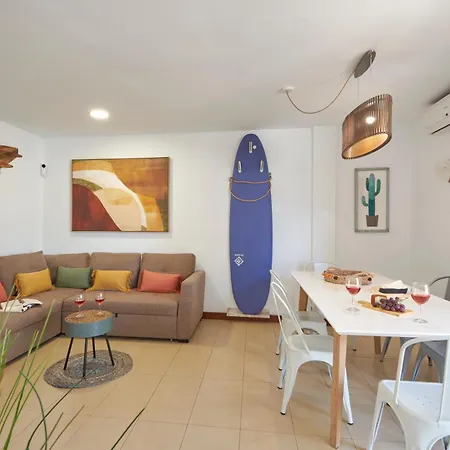 Apartment Calero Surfin - Shared Pool, 10 Minutes Walking To Harbour *