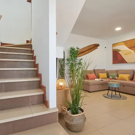 Apartment Calero Surfin - Shared Pool, 10 Minutes Walking To Harbour Puerto Calero